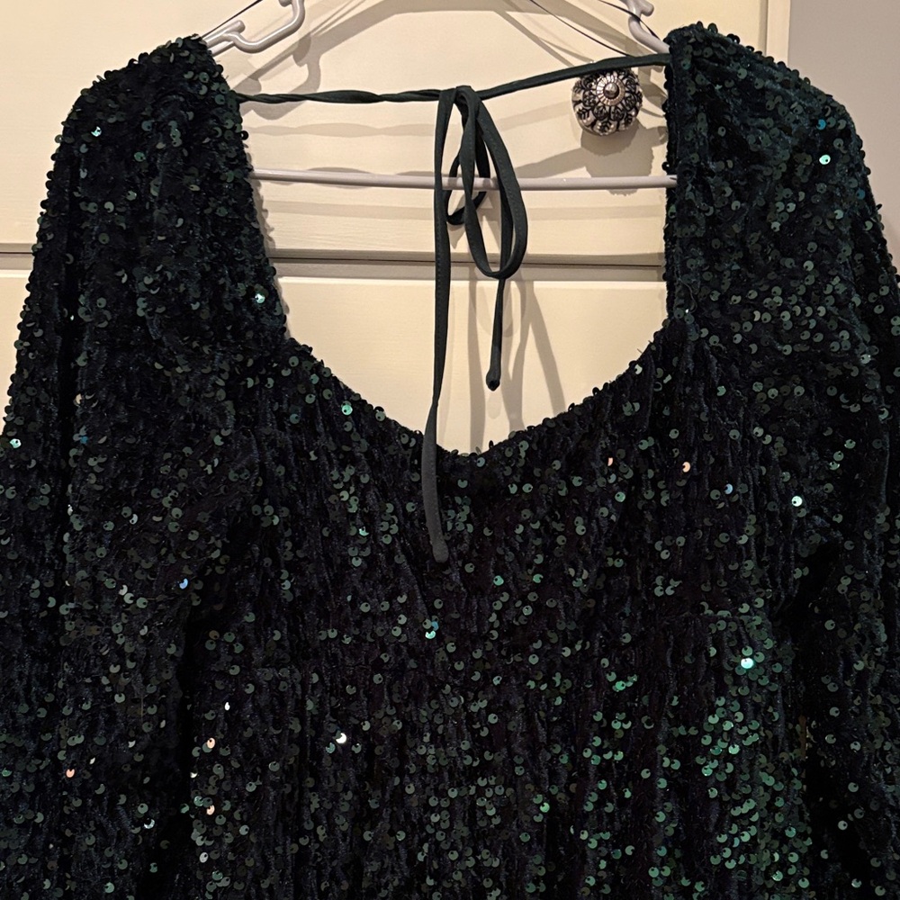 Beautiful green dress with sequins! So elegant - Picture 5 of 5